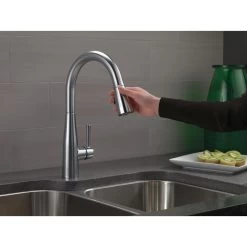 Essa Single-Handle Pull-Down Sprayer Kitchen Faucet With MagnaTite Docking In Arctic Stainless -Master Lock Store 3f2056c2b4b7206bda52dc7ff9e53e43 1800x1800