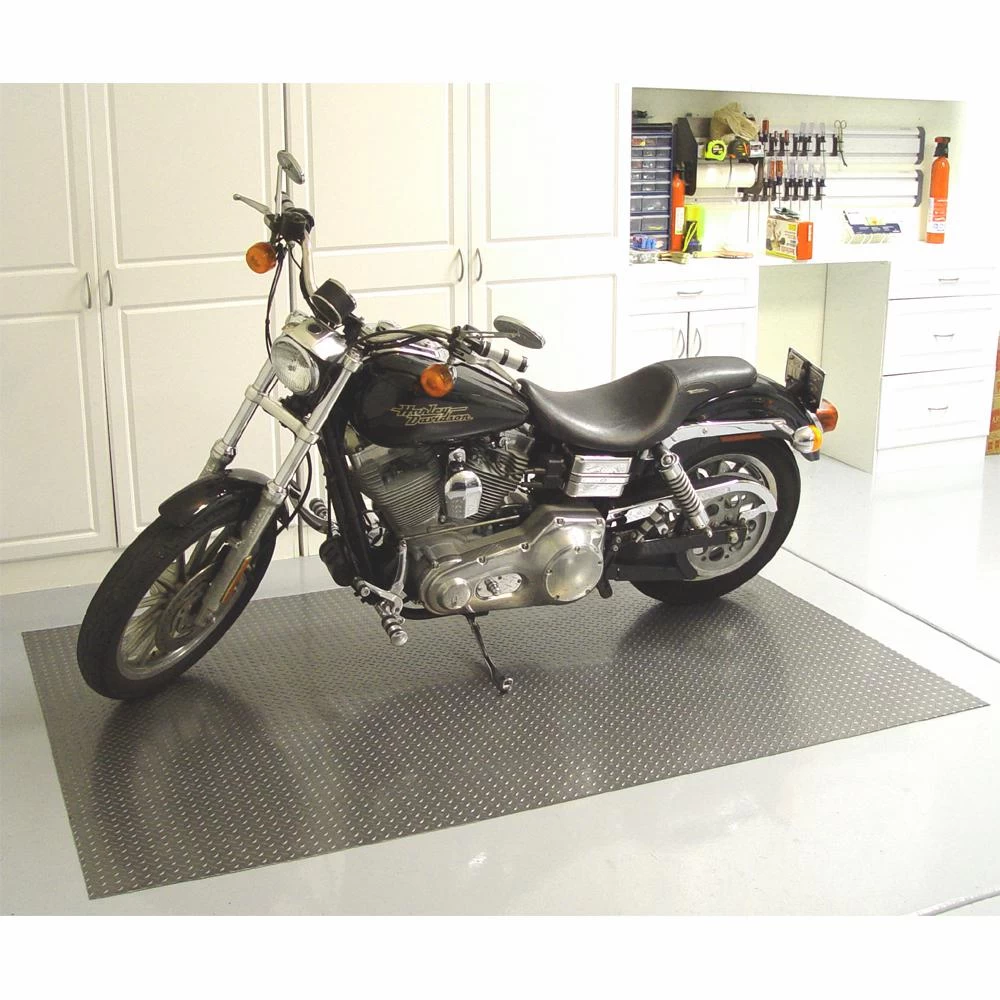 Diamond Deck 7.5 Ft. X 10 Ft. Pewter Textured PVC Floor Mat 4 Diamond Deck 7.5 Ft. X 10 Ft. Pewter Textured PVC Floor Mat - Image 2