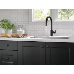 Trinsic Single-Handle Pull-Down Sprayer Kitchen Faucet With MagnaTite Docking In Matte Black -Master Lock Store edb1add7ad18dfb5e00aa03489a5bfa3 1800x1800